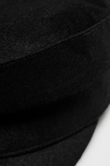Caschetă neagră din lână