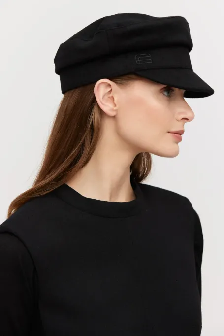 Caschetă neagră din lână