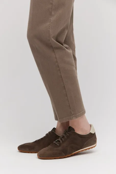 Tenisi retro maro din piele intoarsa