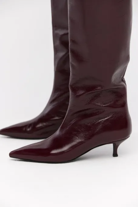 Cizme cu toc mijlociu din piele vinete