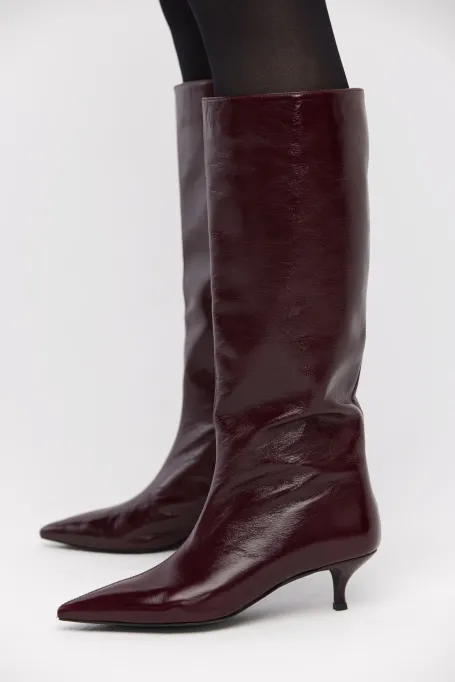 Cizme cu toc mijlociu din piele vinete