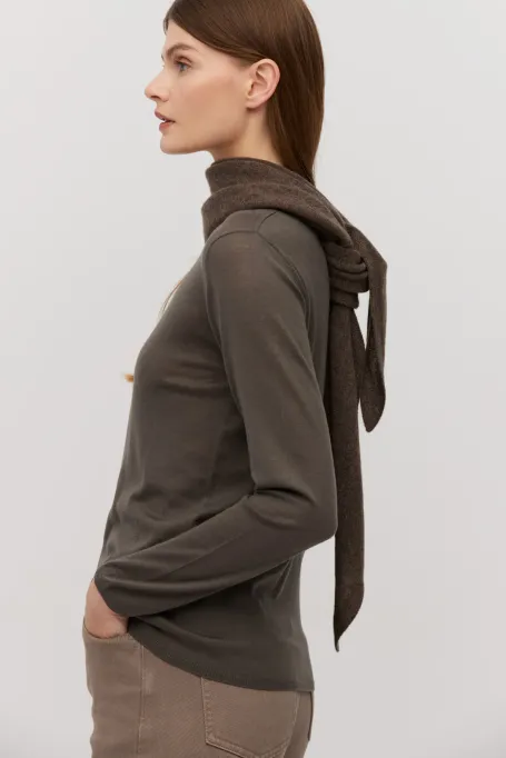 Bluză tricotată din lână merinos maro