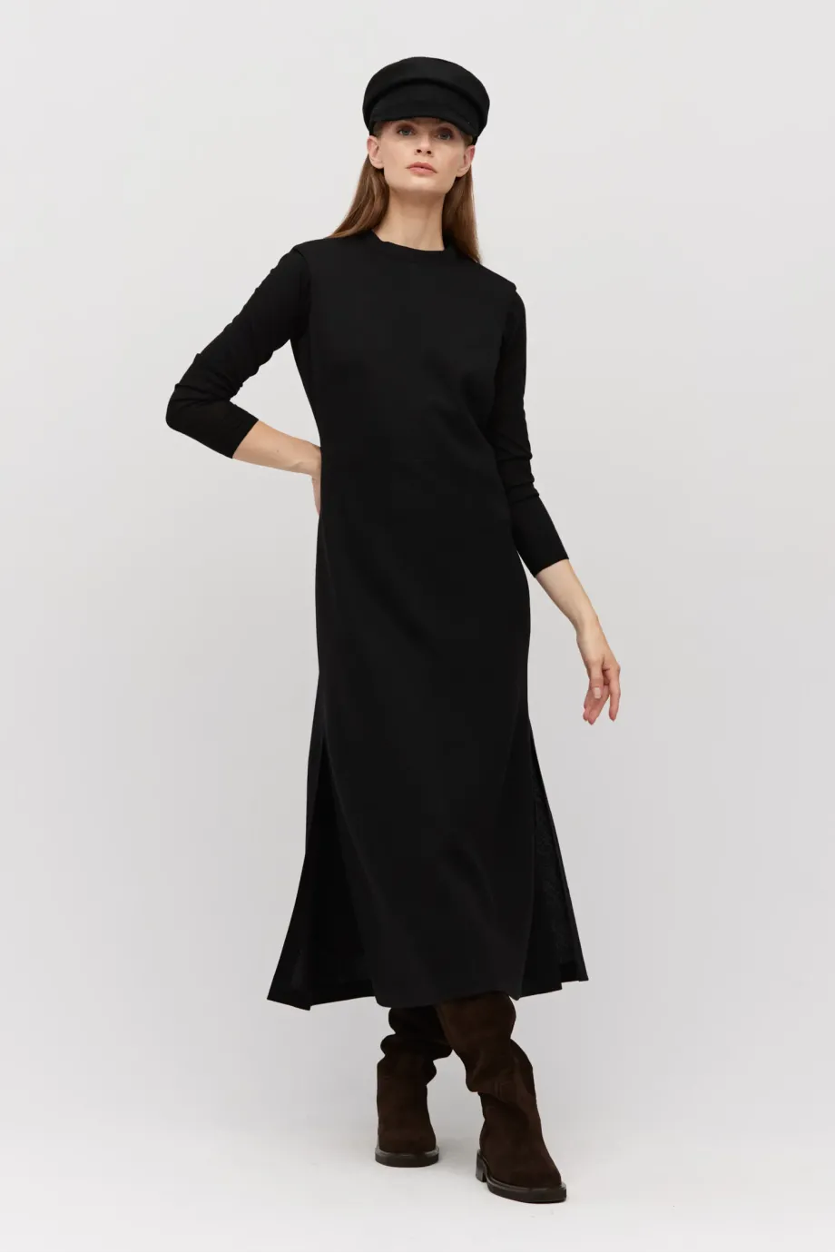 Rochie neagră fără mâneci din lână de miel Rochie neagră fără mâneci din lână de miel