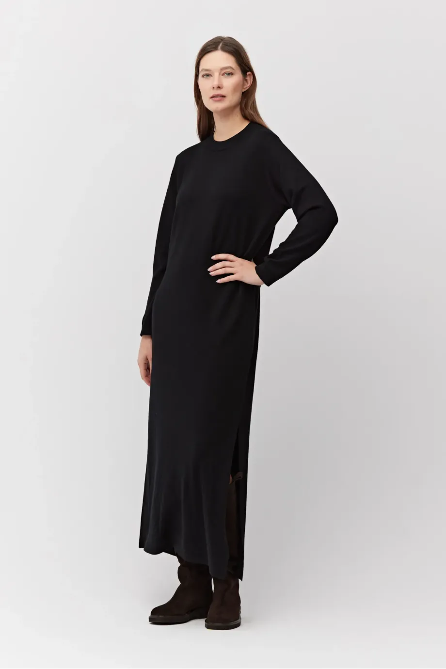 Rochie neagră din lână merinos Rochie neagră din lână merinos