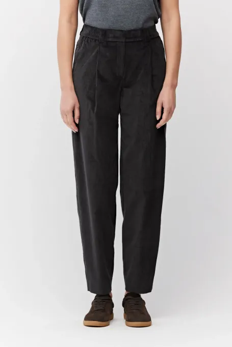 Pantaloni gri închis, lejeri, din catifea reiată din bumbac