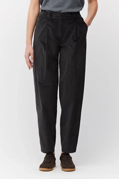 Pantaloni gri închis, lejeri, din catifea reiată din bumbac