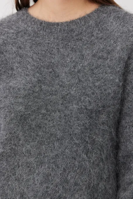 Pulover gri din lână alpaca Pulover gri din lână alpaca