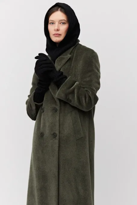 Haină verde militar cu puf de alpaca suri Haină verde militar cu puf de alpaca suri