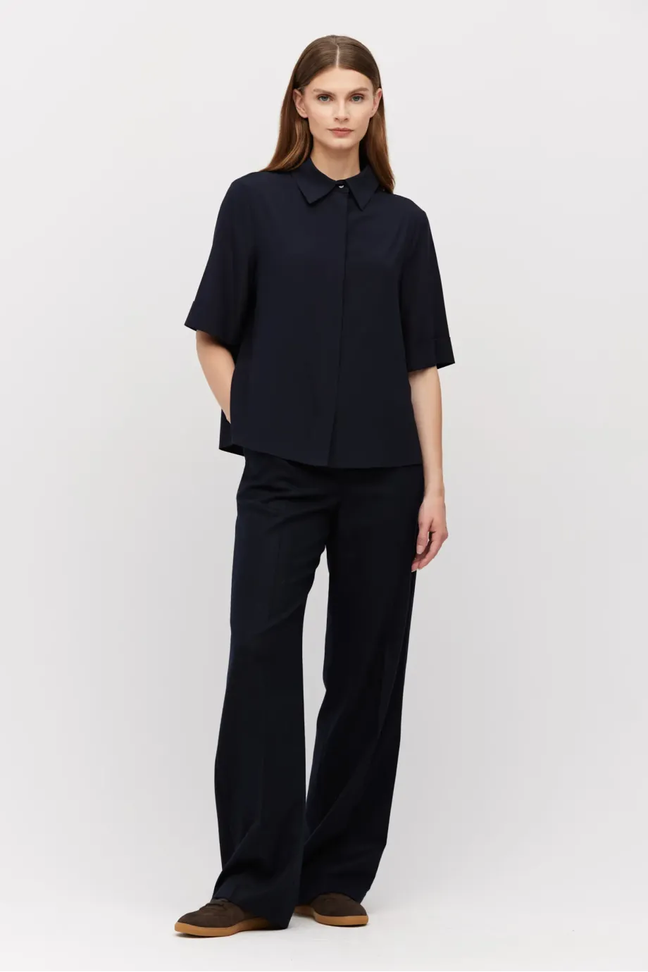 Pantaloni de costum bleumarin cu cașmir Pantaloni de costum bleumarin cu cașmir