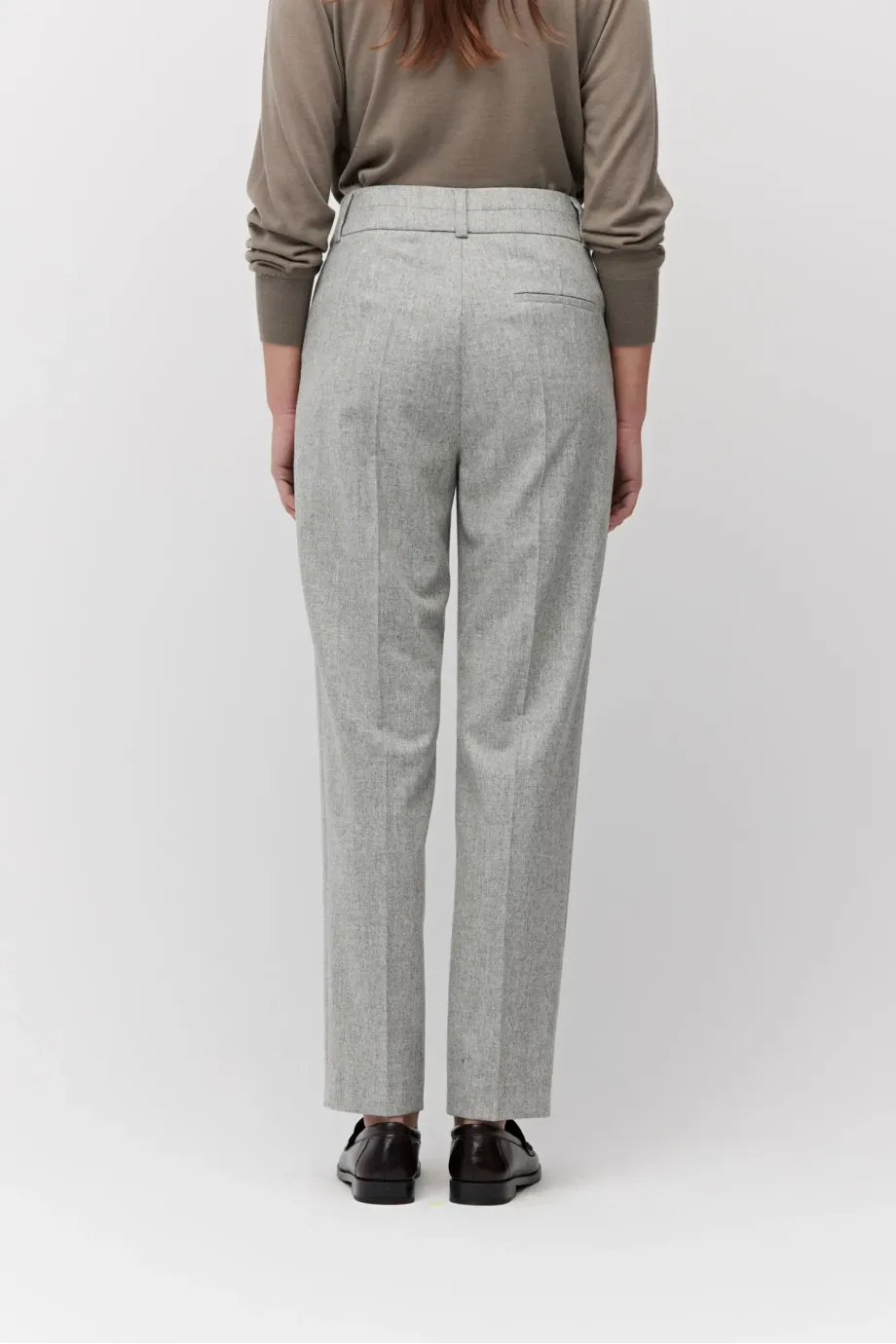 Pantaloni gri de costum cu cașmir Pantaloni gri de costum cu cașmir