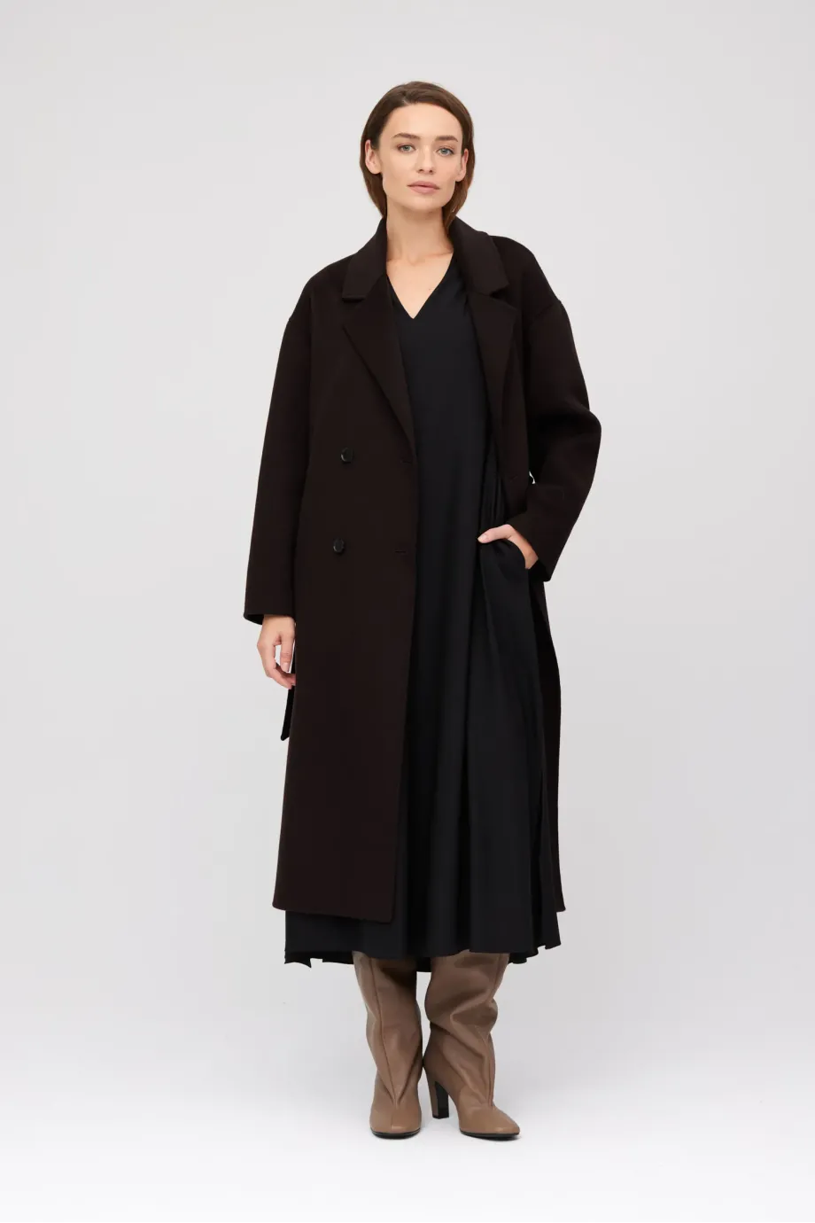 Rochie midi de mătase neagră Rochie midi de mătase neagră