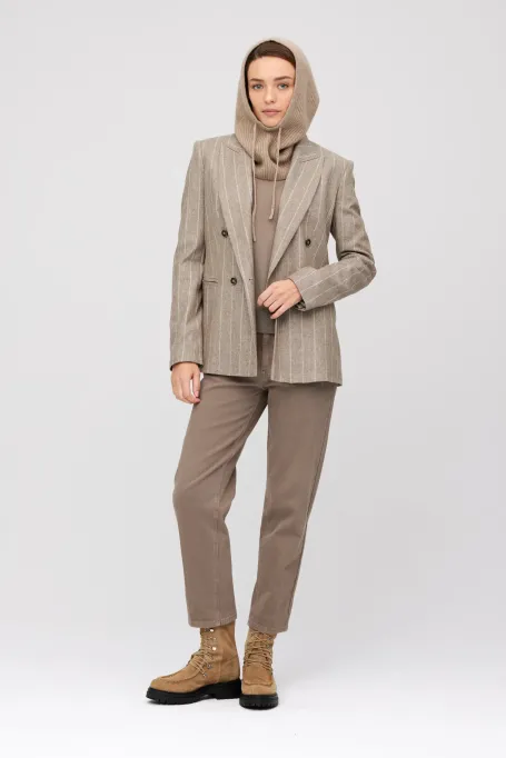 Jachetă cu dungi taupe și o notă de cașmir