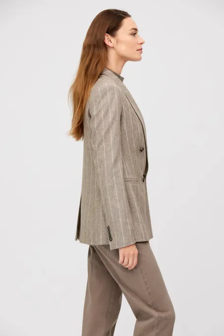 Jachetă cu dungi taupe și o notă de cașmir Jachetă cu dungi taupe și o notă de cașmir