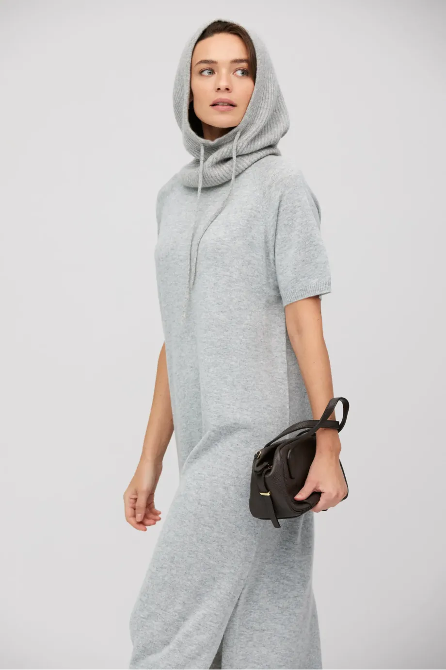 Rochie midi gri din lână merinos și cașmir Rochie midi gri din lână merinos și cașmir