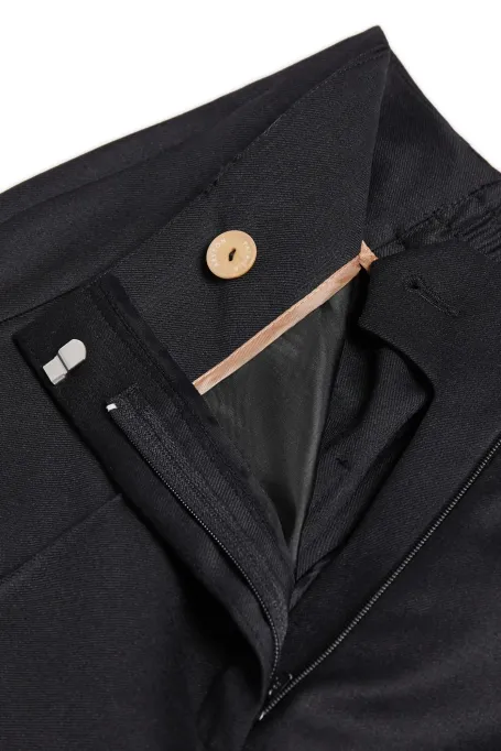 Pantaloni culotte negri cu lână