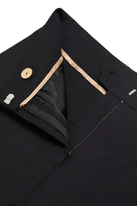 Pantaloni largi din lână neagră