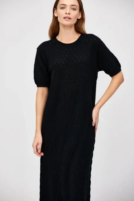 Rochie din lână merinos și amestec de lână de alpaca.