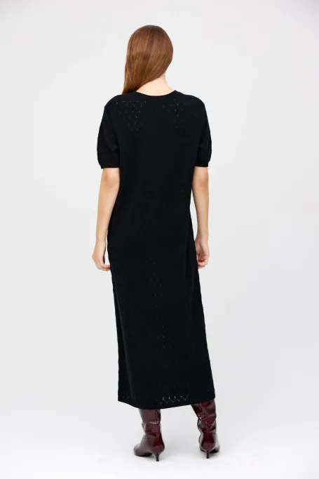 Rochie din lână merinos și amestec de lână de alpaca.