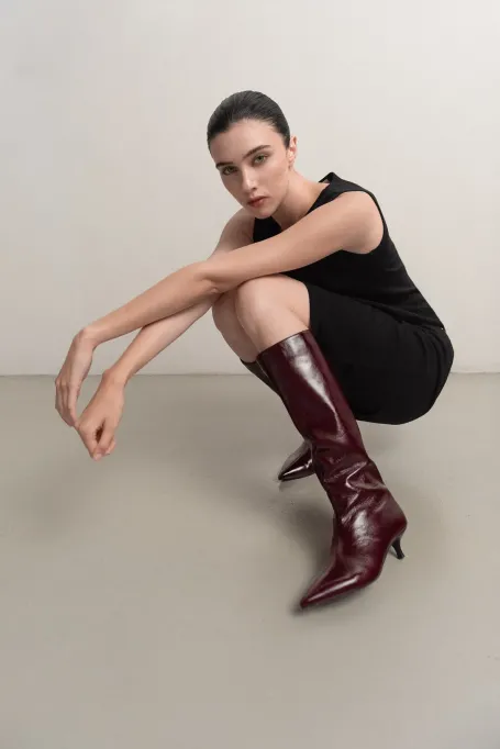 Cizme violet închis din piele, cu toc mediu - Patrizia Aryton