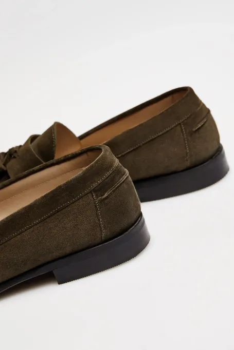 Mocasini din piele întoarsă cu franjuri