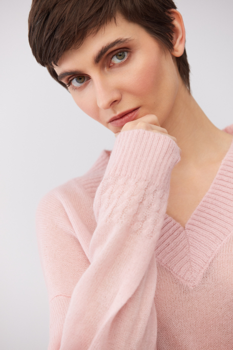Pulover roz deschis din baby suri alpaca