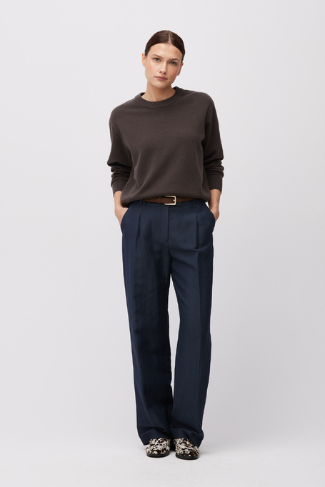 Pantaloni bleumarin de costum din lână și in