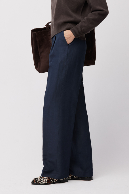 Pantaloni bleumarin de costum din lână și in