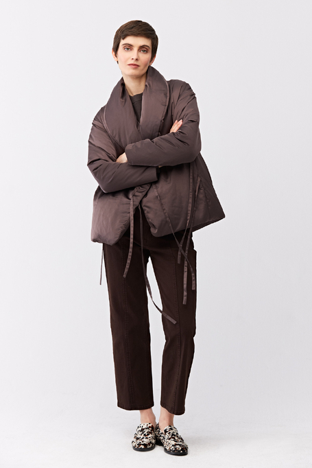 Geacă maro din puf cu legare