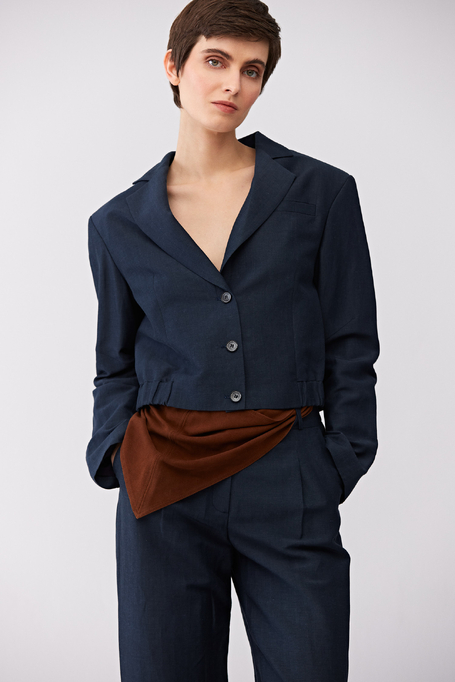 Sacou bleumarin cu un rând de nasturi din lână și in