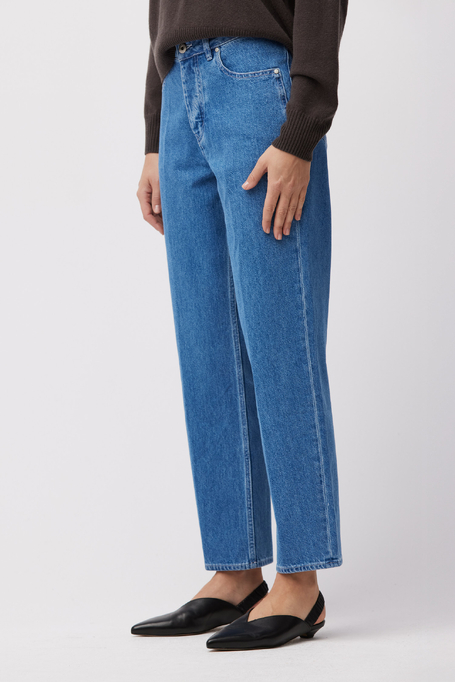 Blugi cu talie înaltă