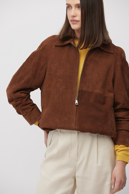 Jachetă maro din piele întoarsă