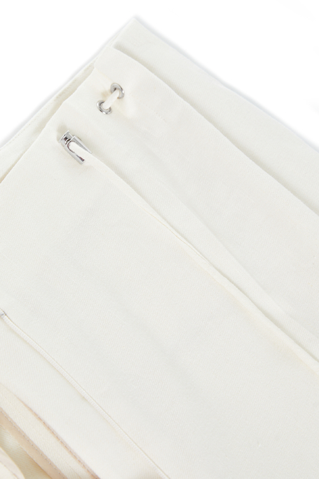 Pantaloni albi cu in alb