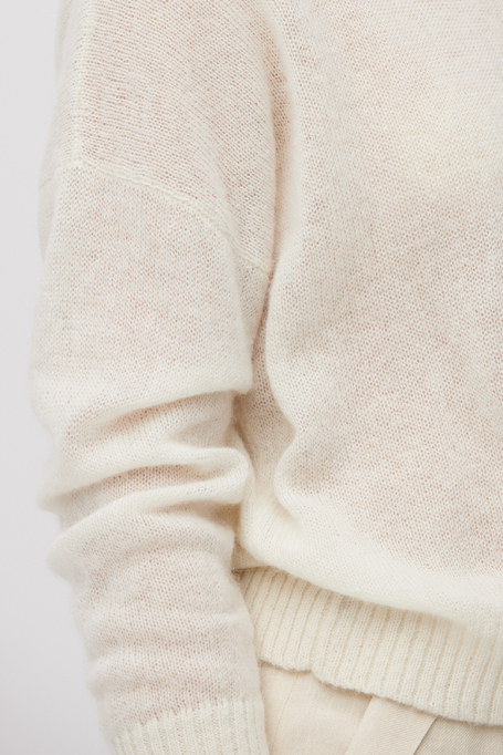 Pulover alb cu lână baby suri alpaca alb