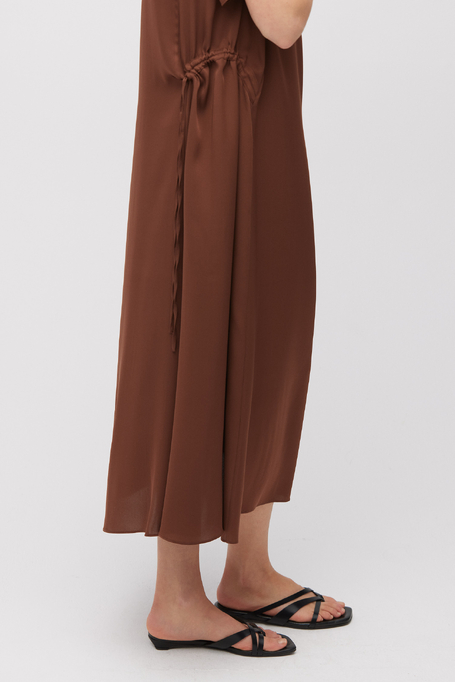 Rochie maro din mătase maro