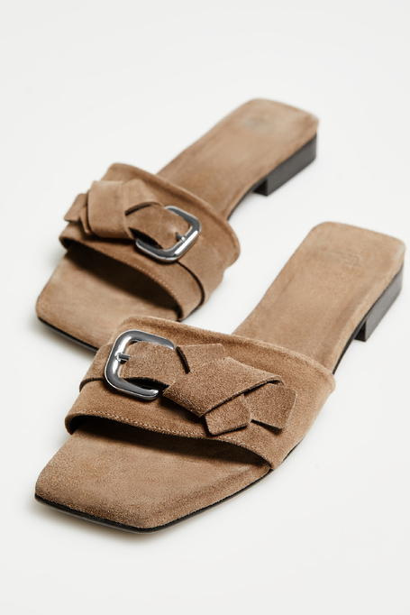 Papuci gri din piele întoarsă cu cataramă - Patrizia Aryton