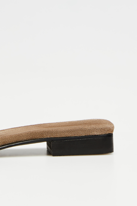 Papuci gri din piele întoarsă cu cataramă - Patrizia Aryton