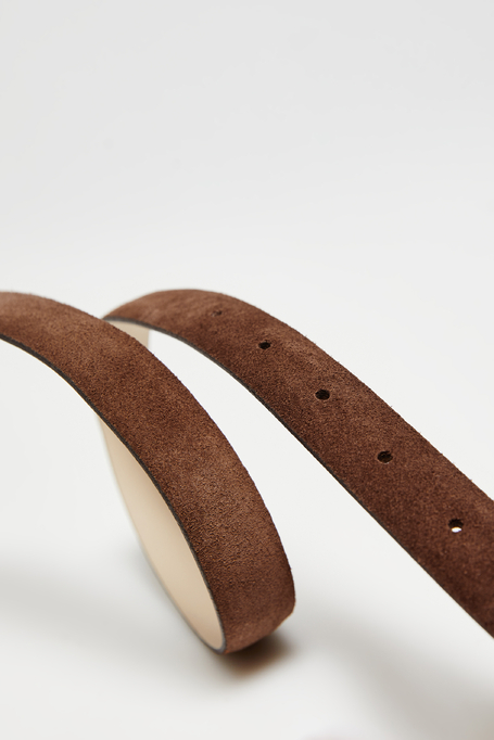 Curea maro din piele întoarsă