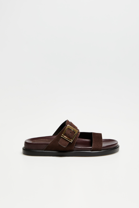 Cizme din piele maro cu cataramă