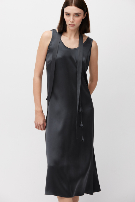 Rochie midi gri din mătase cu ciucuri