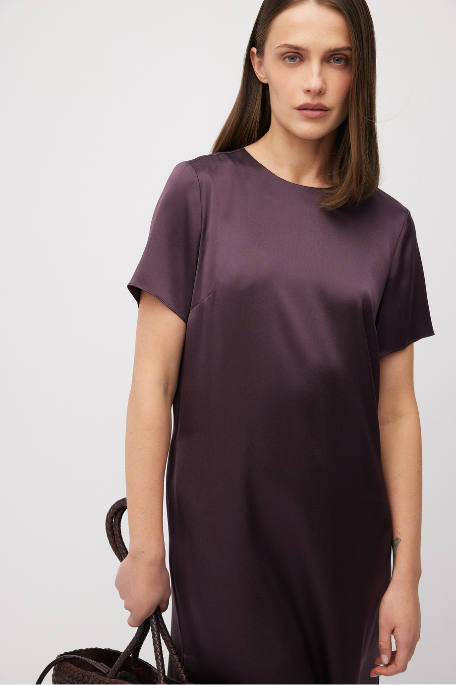 Rochie midi din mătase în culoarea vinetei Rochie midi din mătase în culoarea vinetei