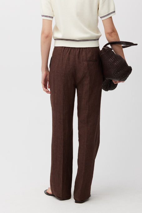 Pantaloni maro din in pentru costum