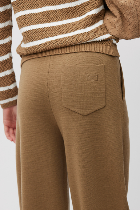 Pantaloni culotte din tricot