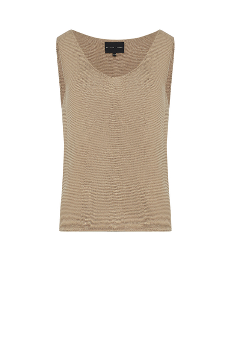 Top bej cu un model lejer