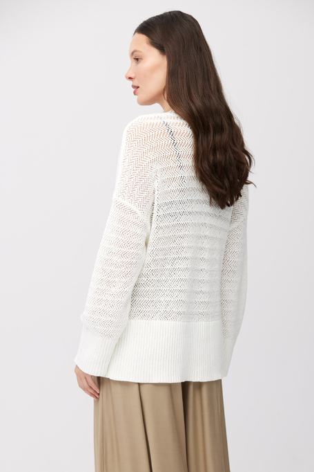 Cardigan alb cu model perforat