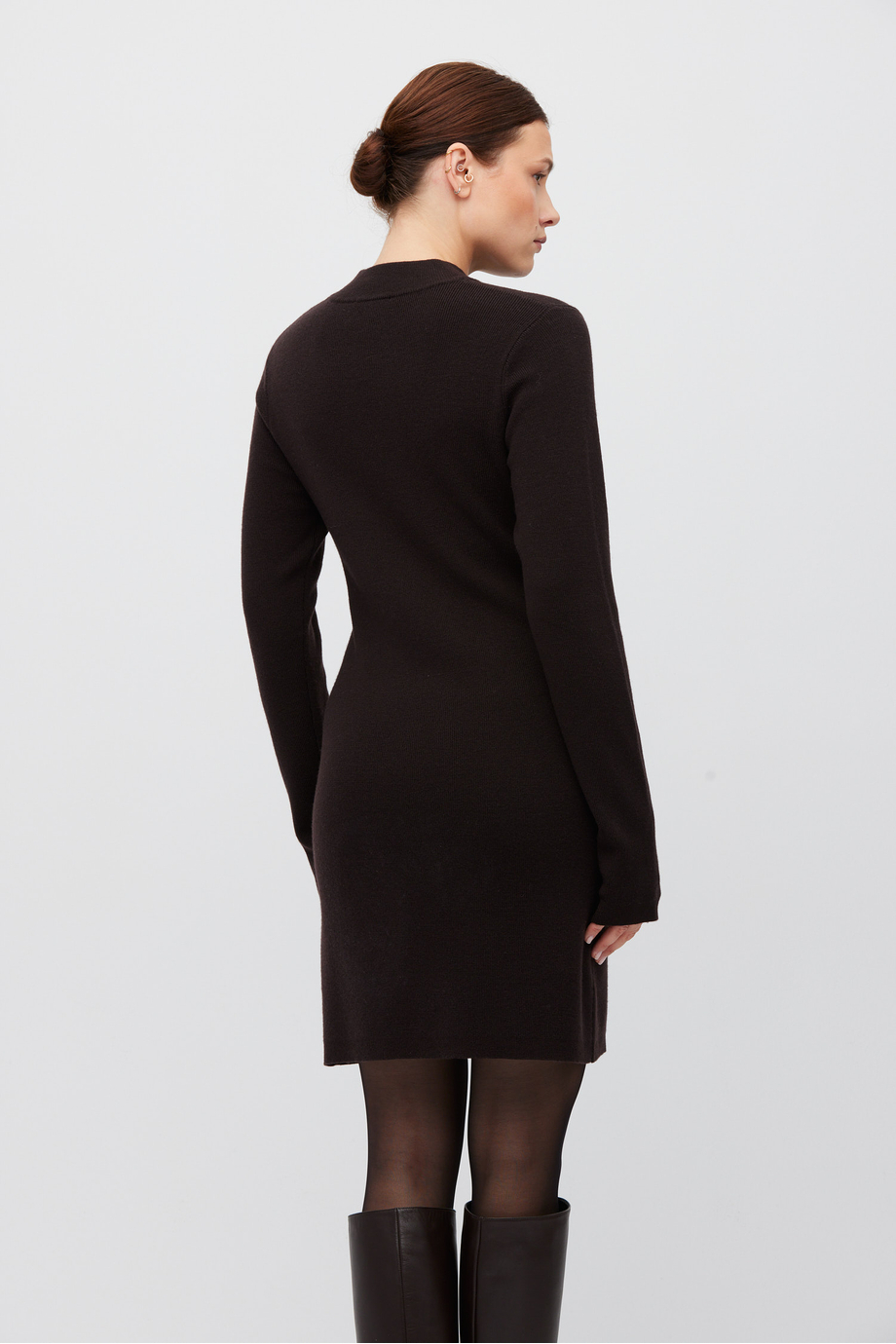 Mini rochie de culoare ciocolatie din lână merinos - Patrizia Aryton Mini rochie de culoare ciocolatie din lână merinos - Patrizia Aryton