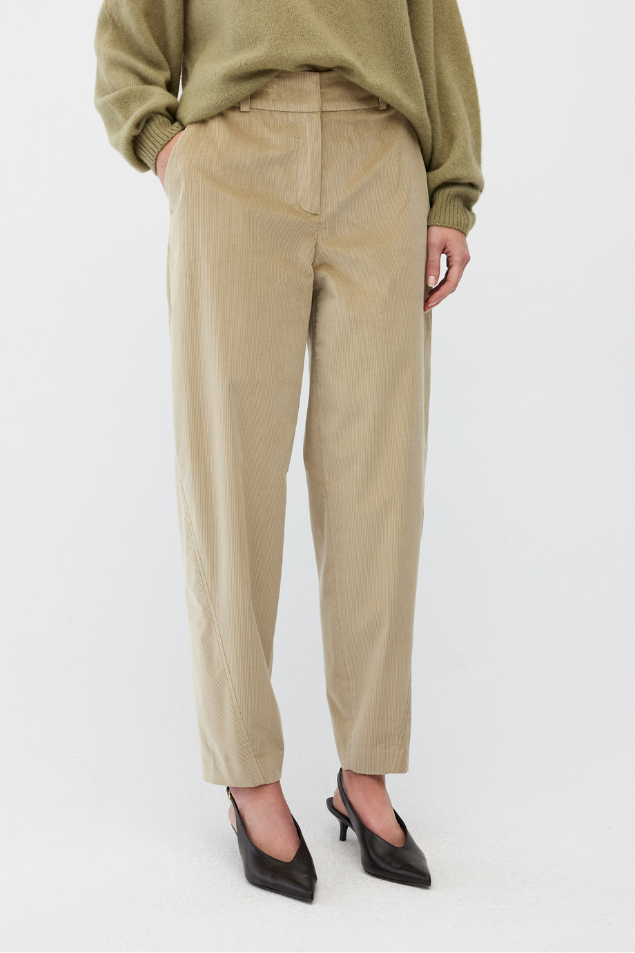 Pantaloni barrel din catifea reiată bej - Patrizia Aryton Pantaloni barrel din catifea reiată bej - Patrizia Aryton
