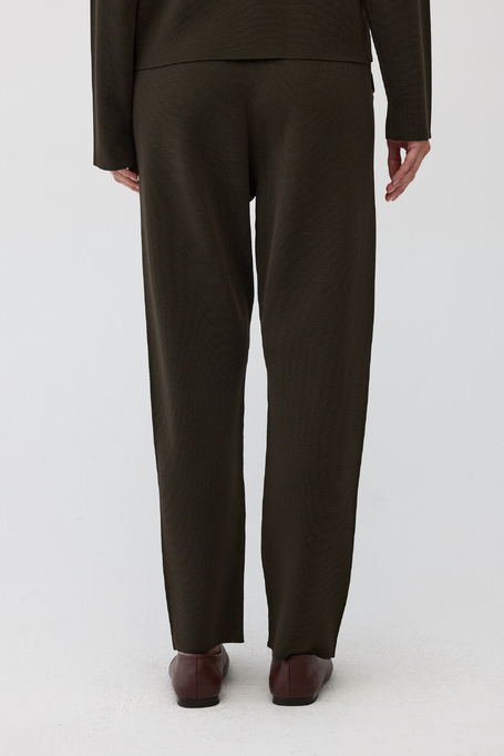 Pantaloni tricota?i Pantaloni tricota?i