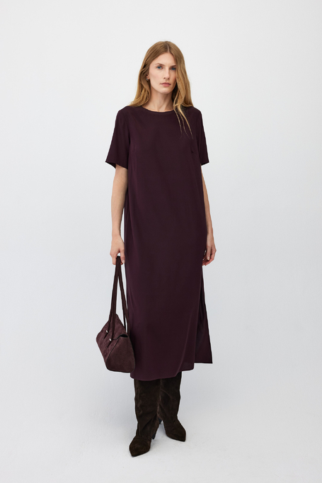 Rochie din mãtase în culoare vânãtã
