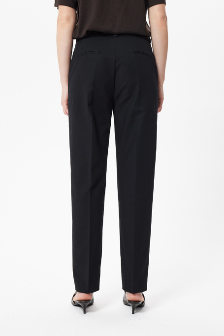 Pantaloni negri din bumbac pentru costum Pantaloni negri din bumbac pentru costum