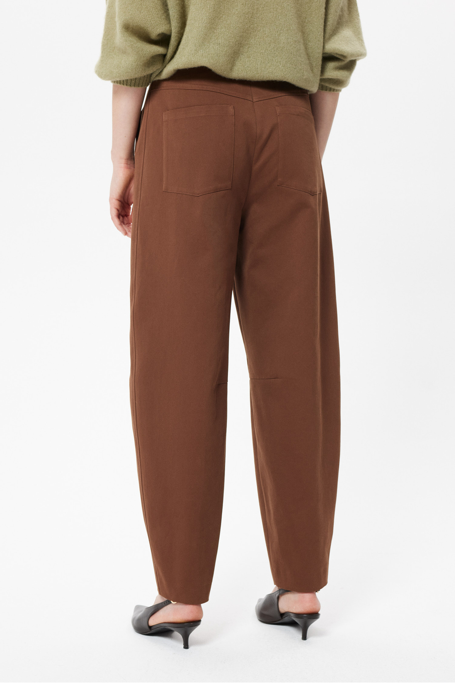 Pantaloni butoi din bumbac maro Pantaloni butoi din bumbac maro